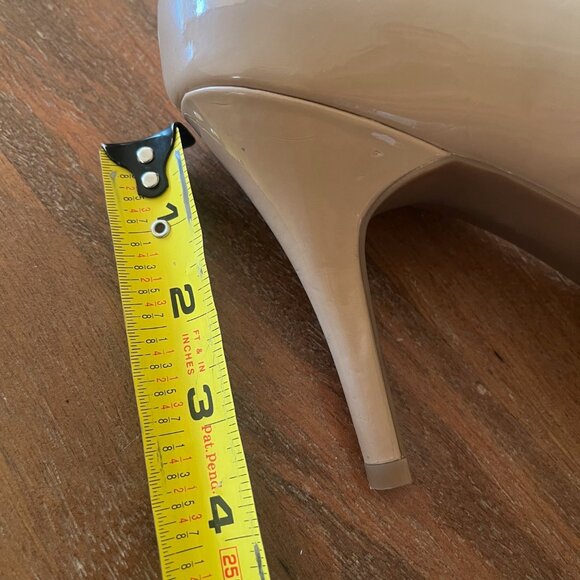 Mossimo Beige Nude Pumps 4" Heel Stiletto 9.5 Round Toe Faux Patent Leather - Picture 11 of 11
